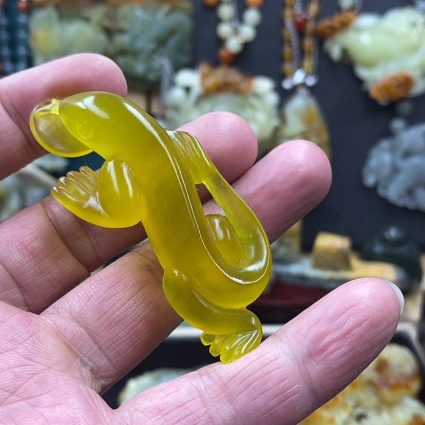 【闪购商品】蛇纹石玉吊坠未镶嵌