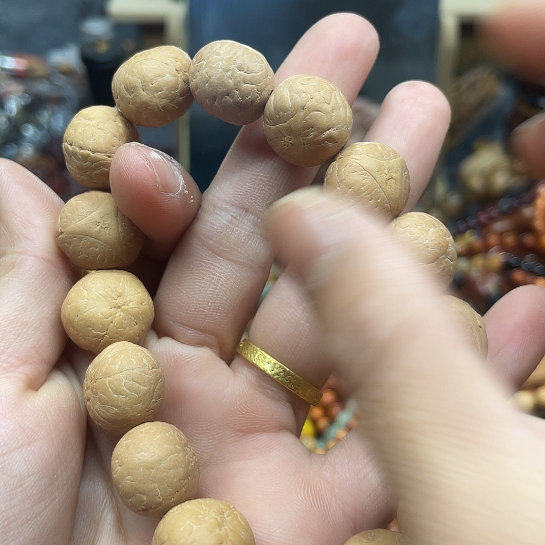 维腊木（绿檀）无事牌