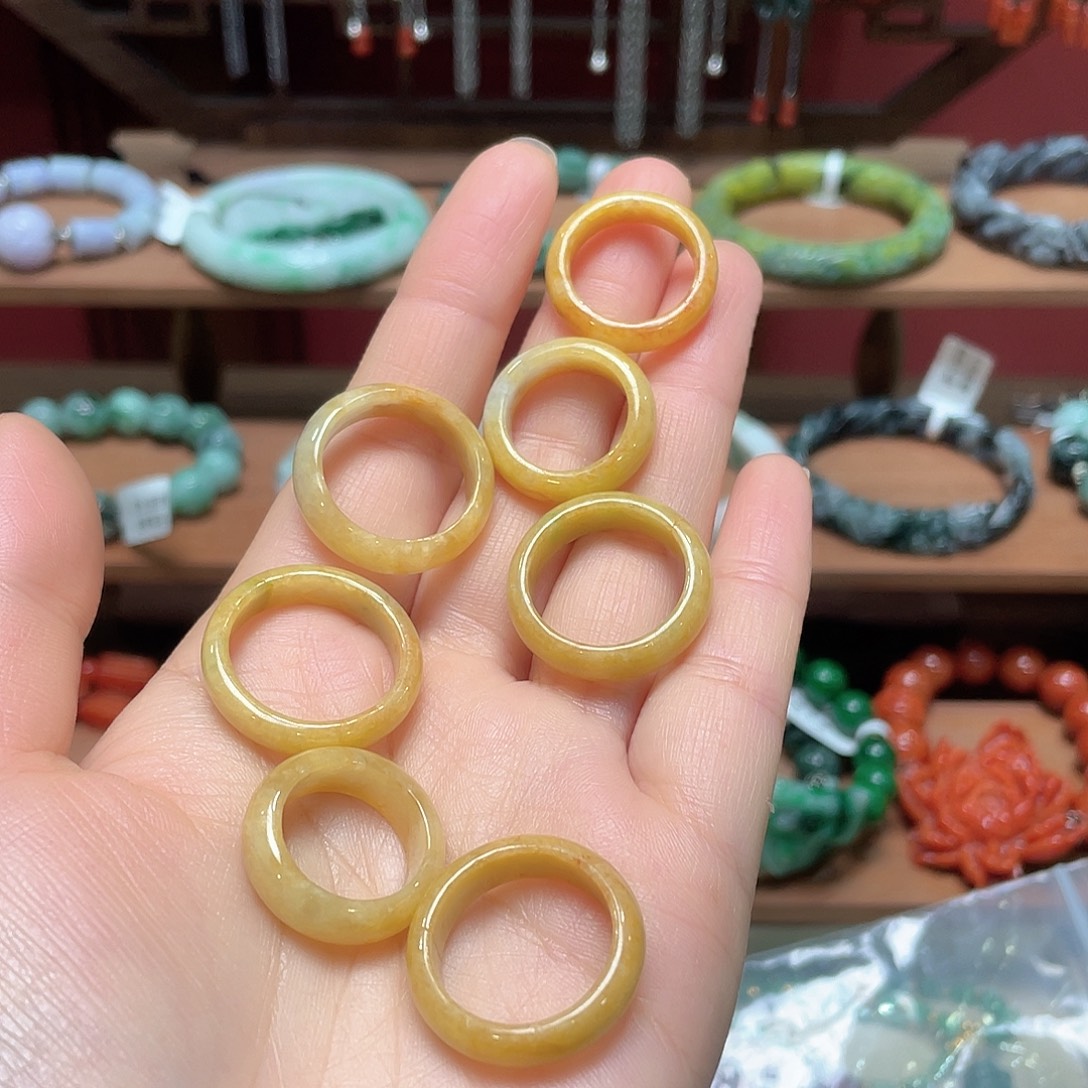 翡翠未镶嵌手链50一个