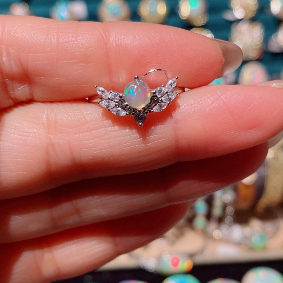 欧泊欧泊戒指银S925镶嵌