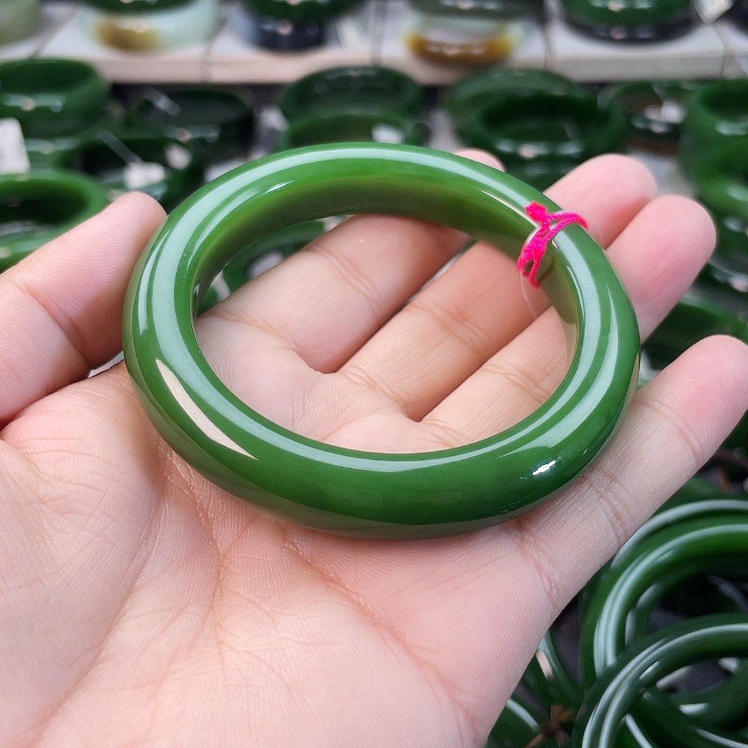 和田玉（碧玉）手镯未镶嵌