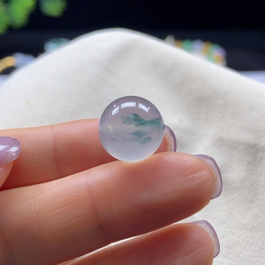 翡翠颈饰未镶嵌高冰飘蓝花圆珠13.7mm