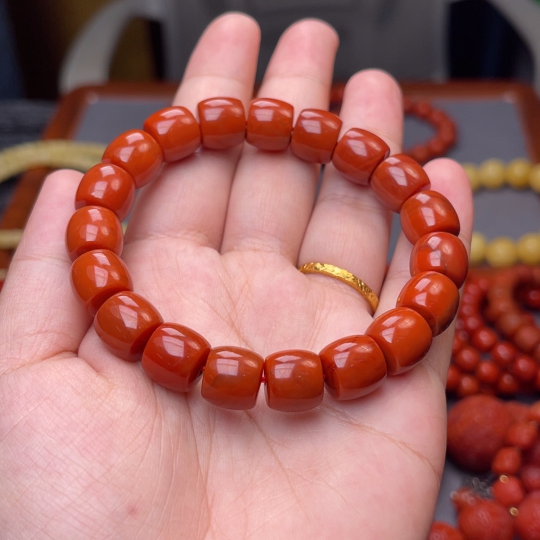 南红玛瑙配饰尺寸11毫米左右未镶嵌