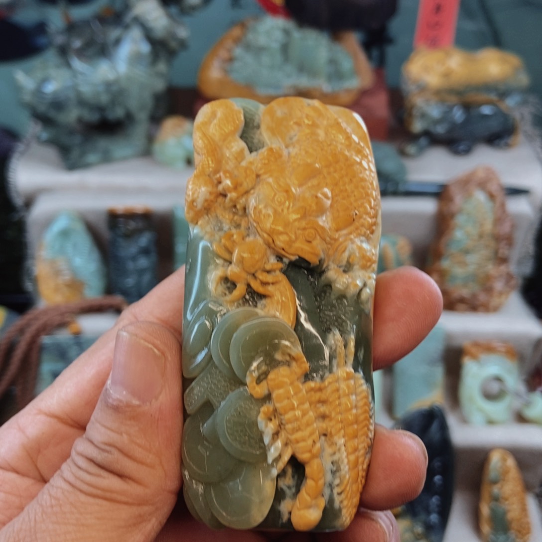 岫岩河磨玉（透闪石质玉）颈饰未镶嵌A****