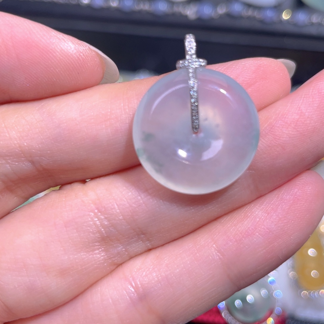 颈饰18K金镶嵌翡翠翡翠
