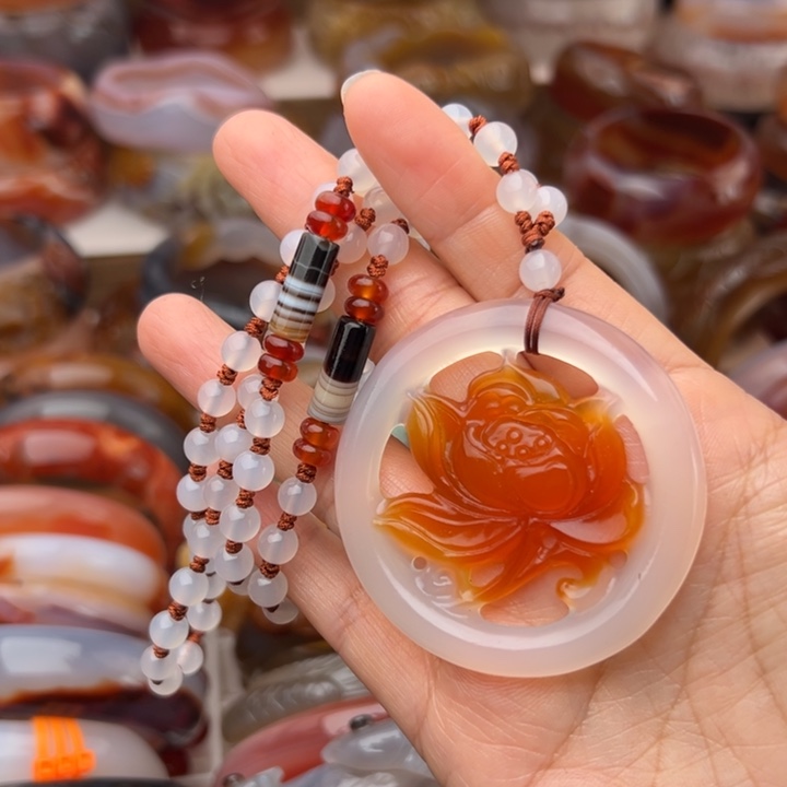 玛瑙/玉髓手镯未镶嵌