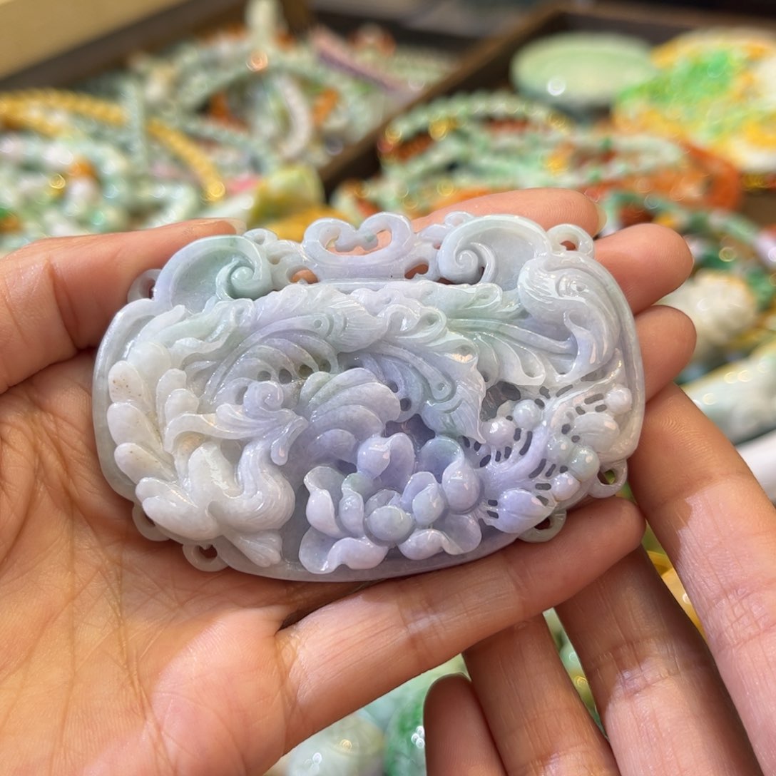 翡翠颈饰未镶嵌待编款
