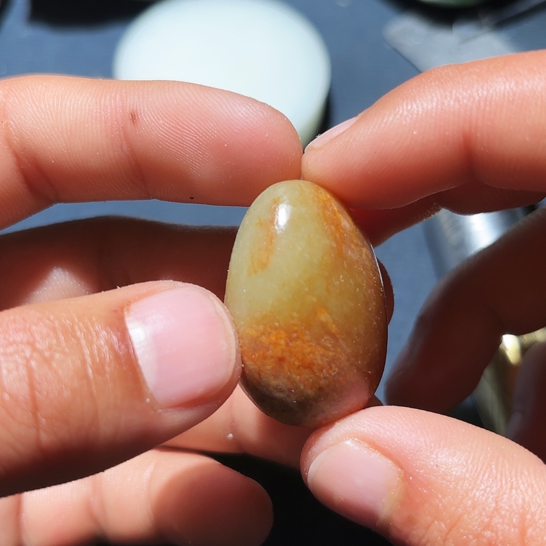 和田玉未镶嵌珠宝奇石