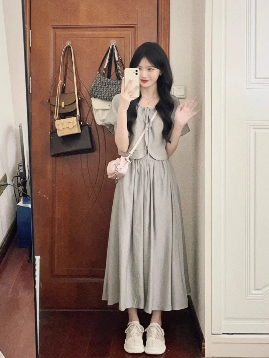 夏季新款泡泡袖短款上衣搭配收腰显瘦半身裙套装