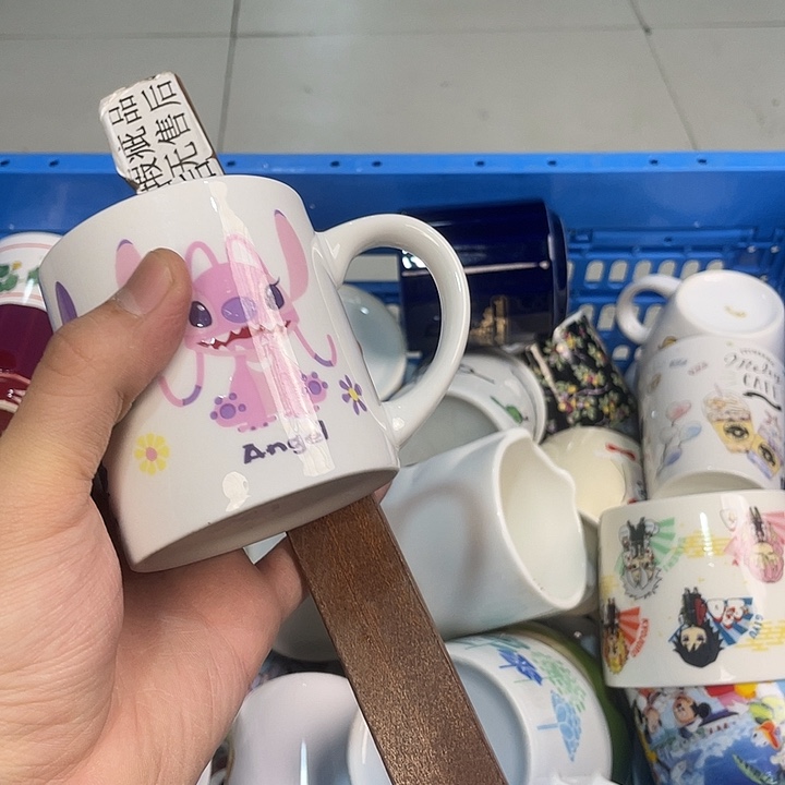 小***鱼瓷片今天晚上我不回家吃饭