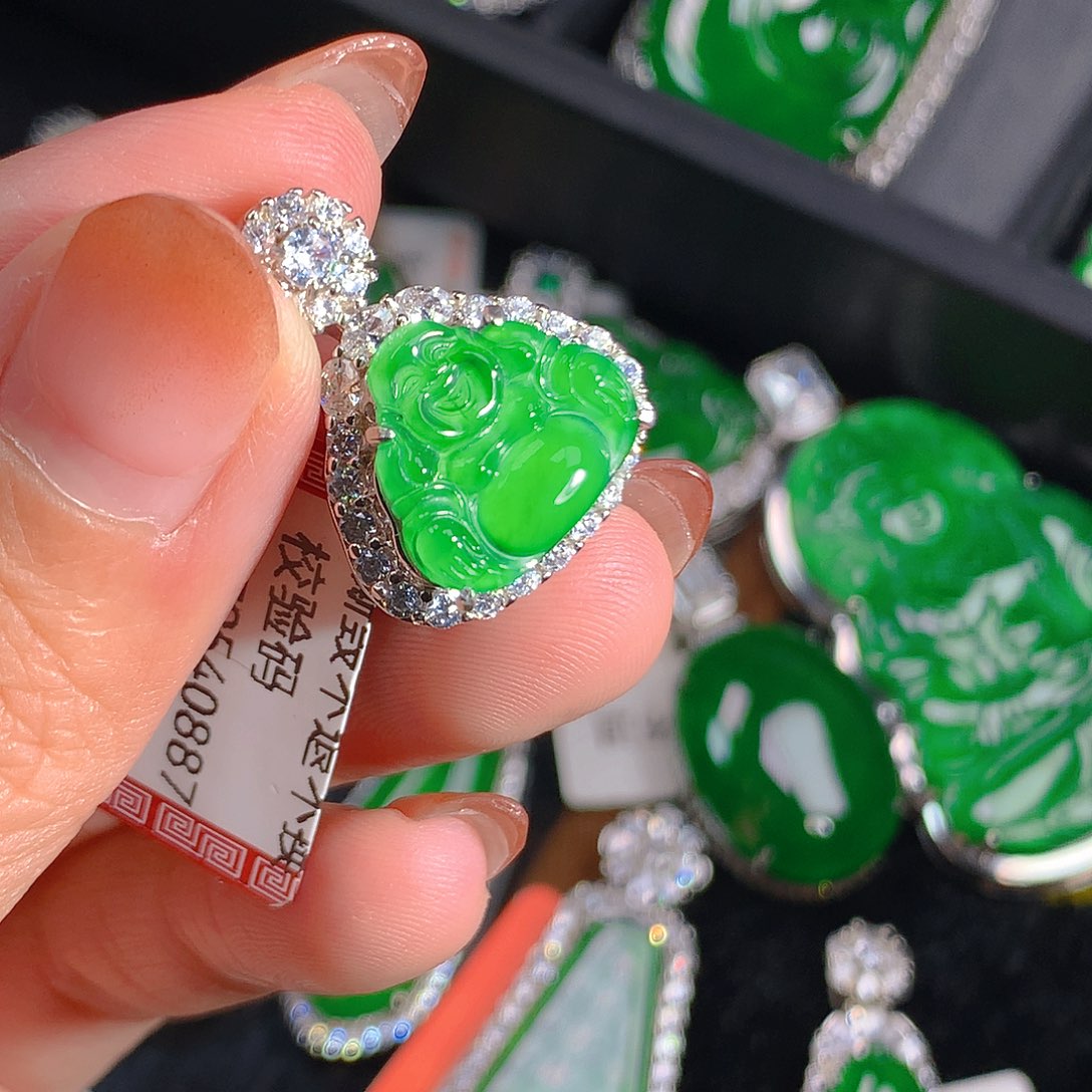 翡翠吊坠(不含链)未镶嵌