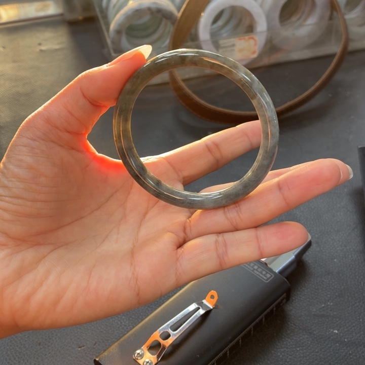 翡翠未镶嵌手镯翡翠手镯