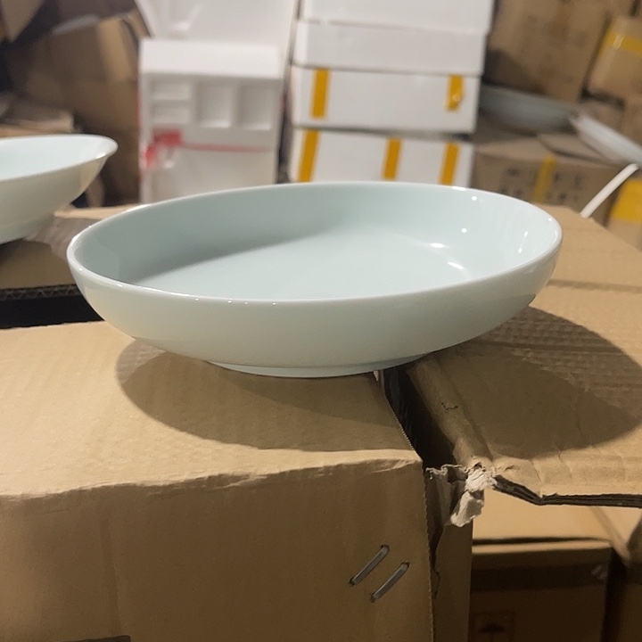 瓷片青瓷7.5英寸直口喔盘一个，包邮