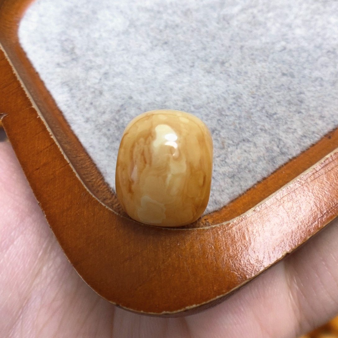 蜜蜡裸石未镶嵌哈***米蜜蜡裸珠