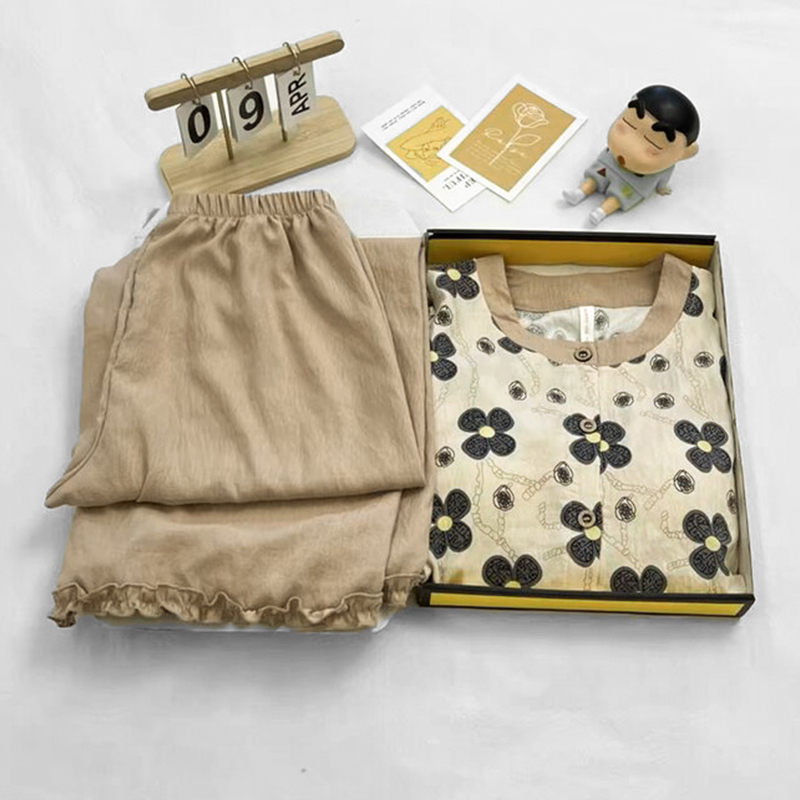 睡衣带胸垫女秋季新款长袖开衫休闲甜美宽松大码可外穿家居服套装