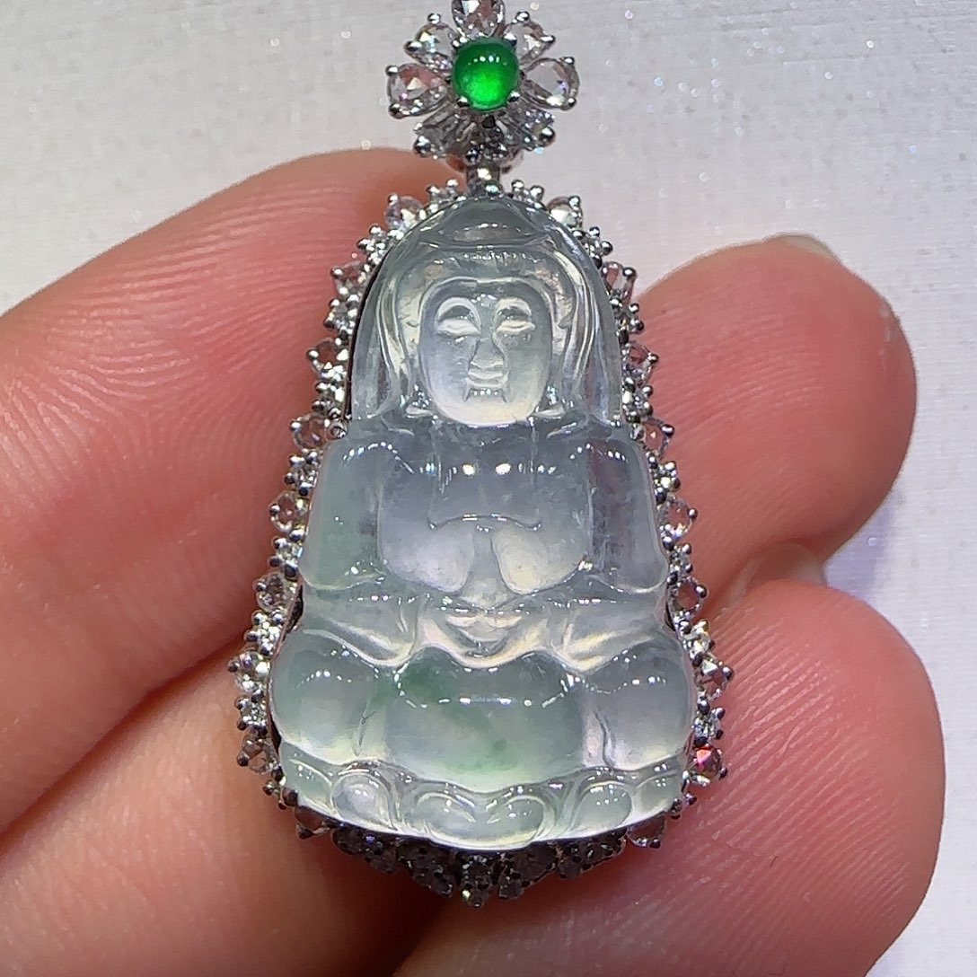 翡翠吊坠(不含链)18K金镶嵌观音吊坠