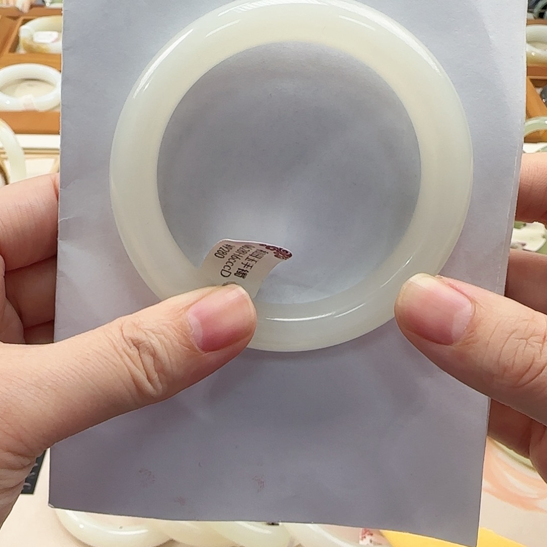 和田玉手镯未镶嵌60