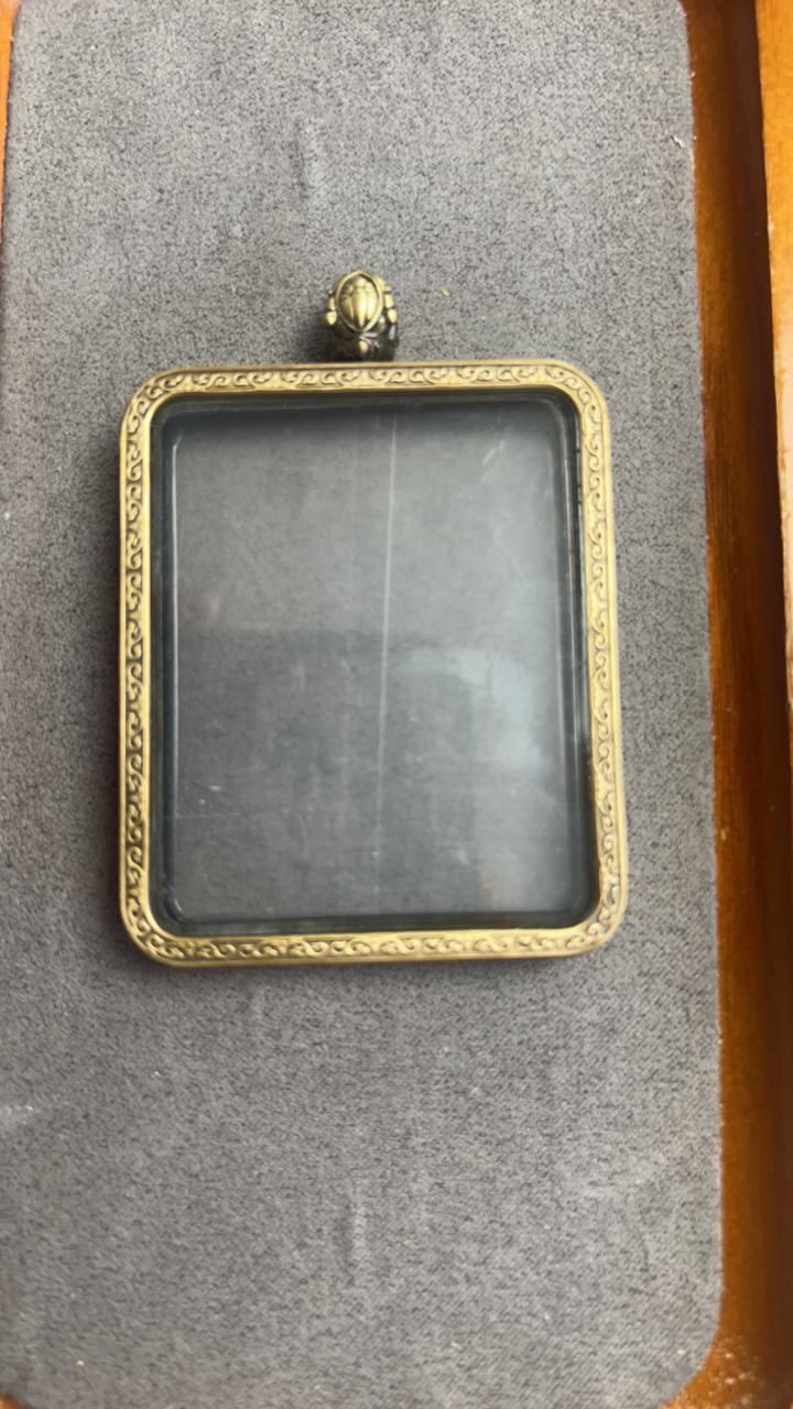 铜壳吉祥八宝纯手绘唐卡嘎乌盒双面玻璃