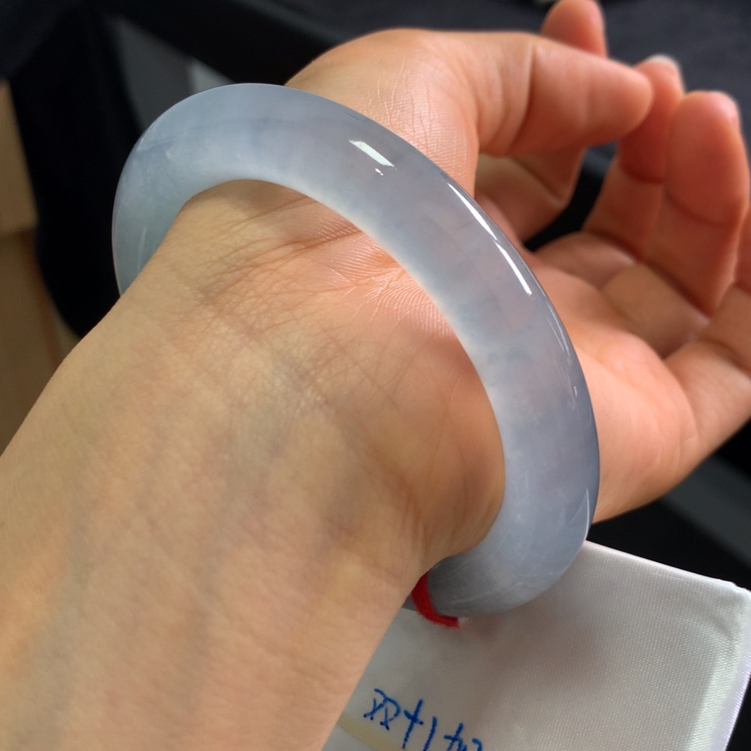 翡翠手镯未镶嵌手镯