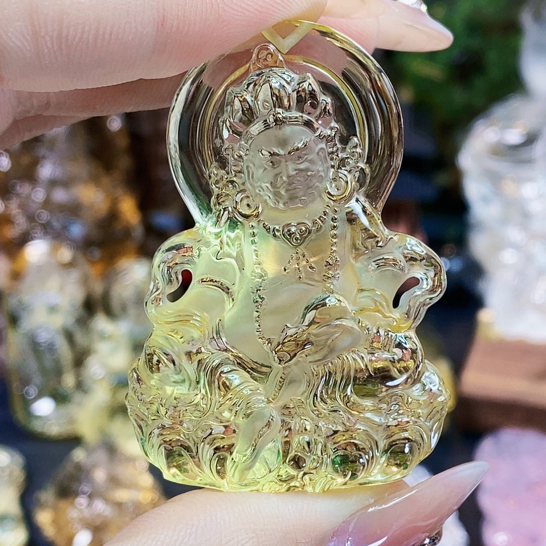 水晶颈饰未镶嵌酸***鱼吊坠