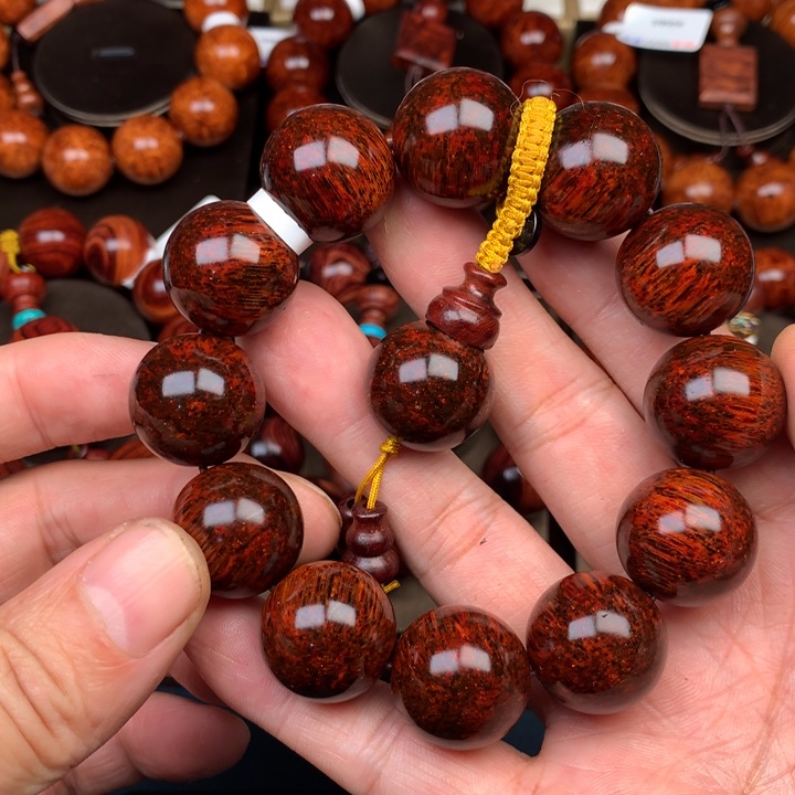 花梨木类我****爸黄花梨2.0F8