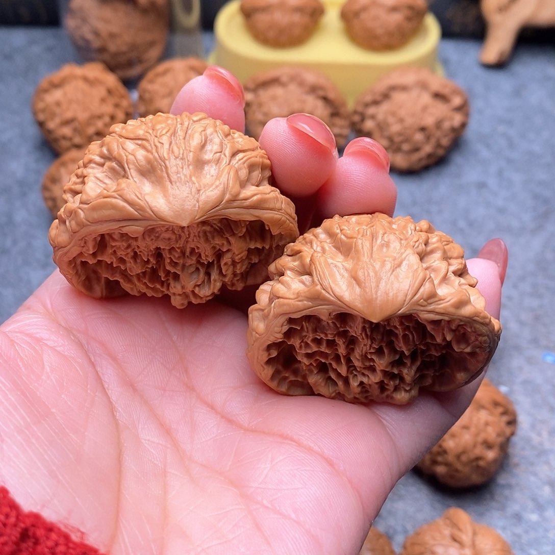 文玩核桃把件精品特价蛇王46