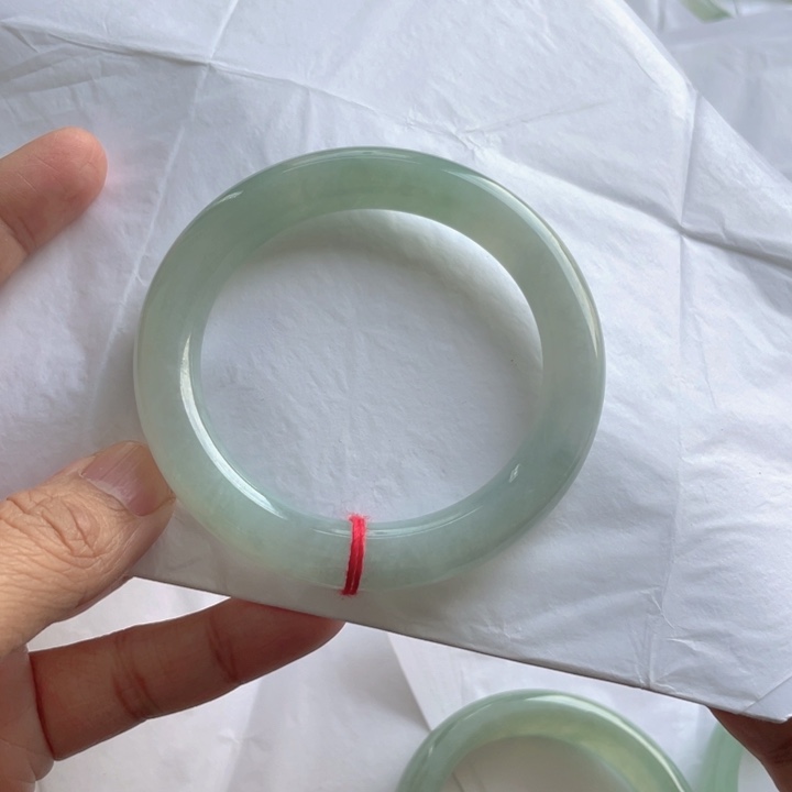 翡翠未镶嵌手镯翡翠手镯