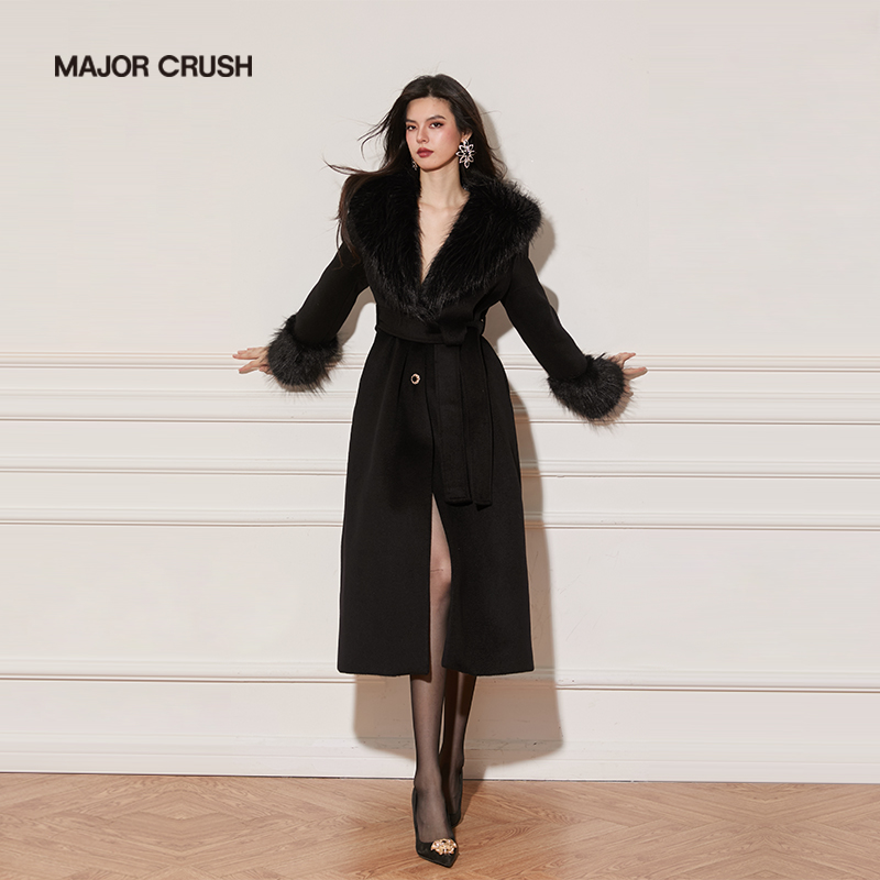 MAJOR CRUSH黑色外套优雅大气翻领设计6360