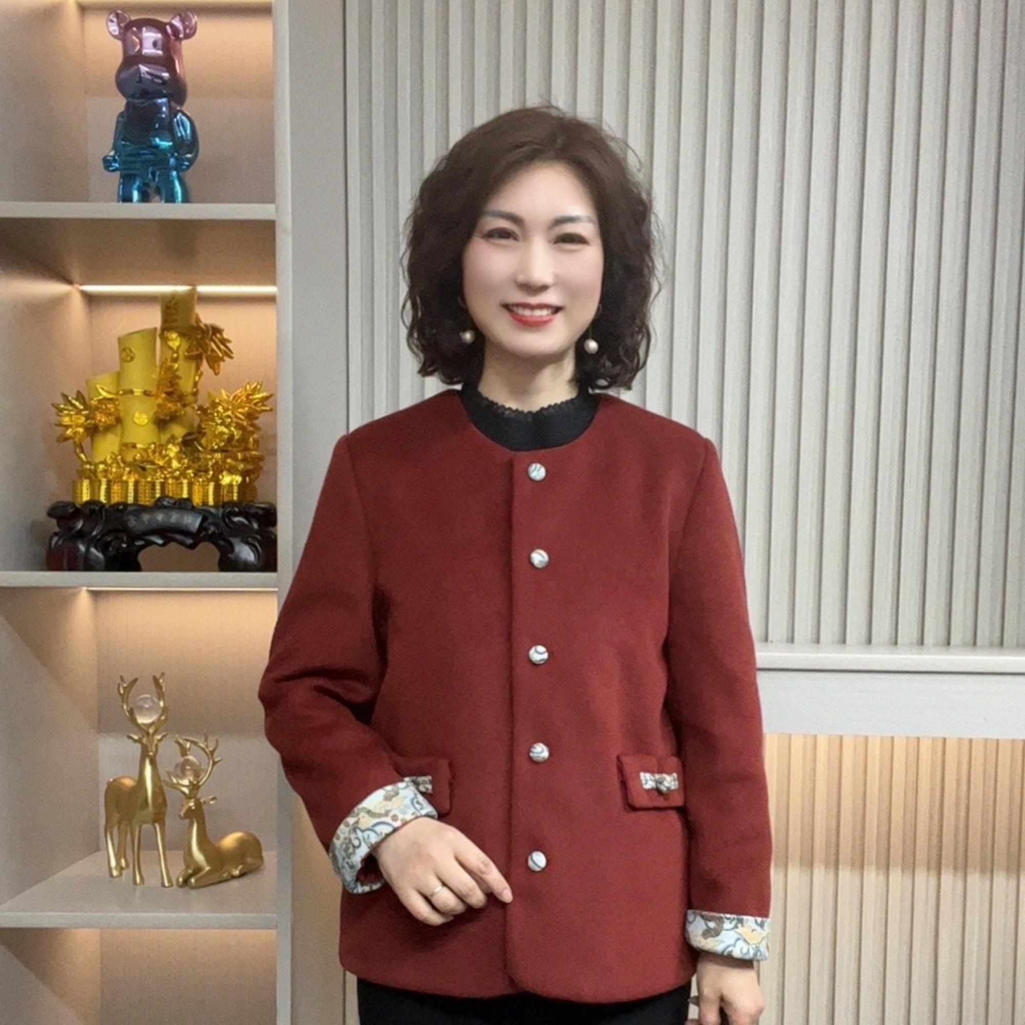 妈妈装长袖流行时尚潮牌女装宽松春装女士外套休闲百搭中老年大码