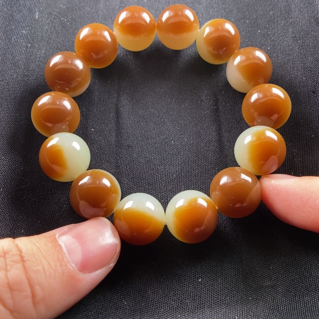 永***亮和田玉未镶嵌手链