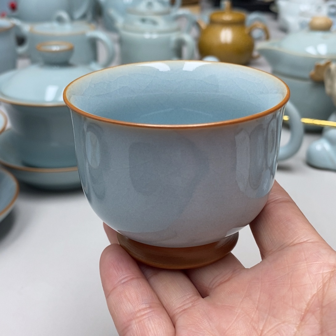 三*哥拍一发四微瑕提梁杯无礼盒