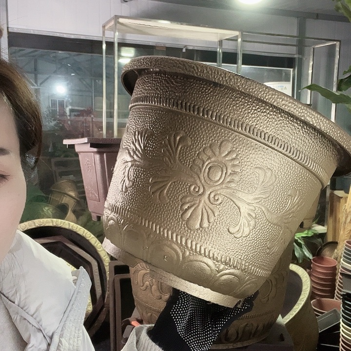 35花盆2个24元包邮