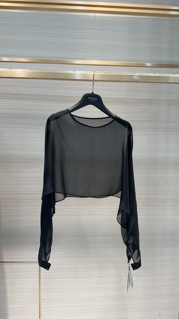 吊带伴侣透纱静奢风