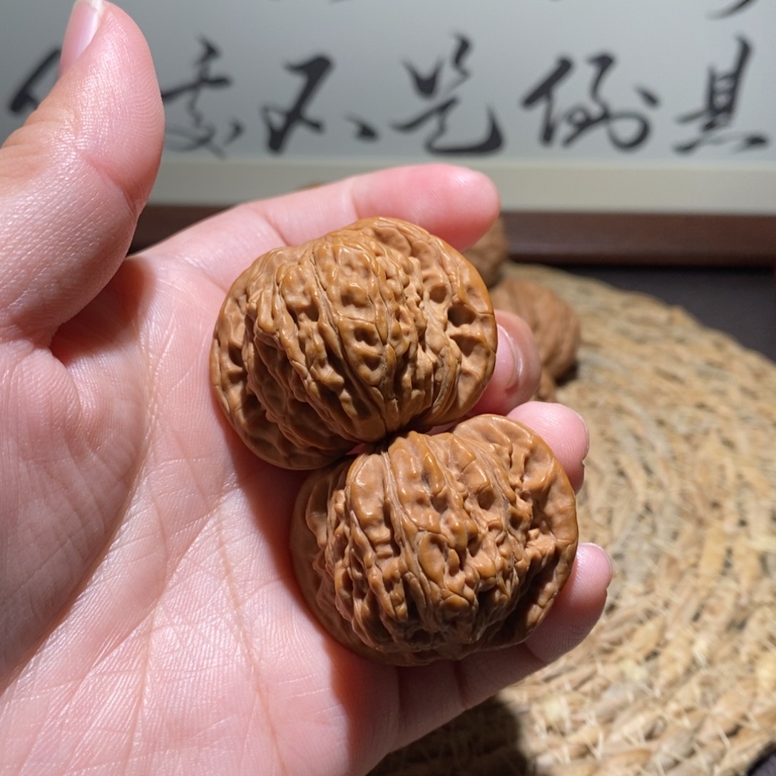 水***刻桃核吊坠41汉高楼