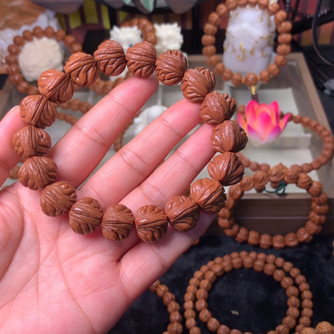 健***者桃核吊坠红魔爆肚手串16