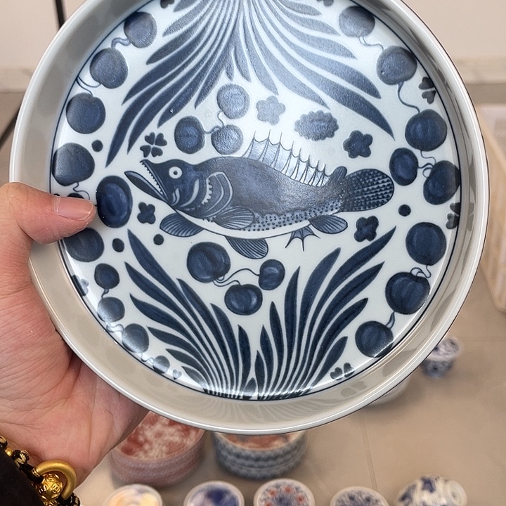 瓷片景德镇青花鱼藻纹大壶承