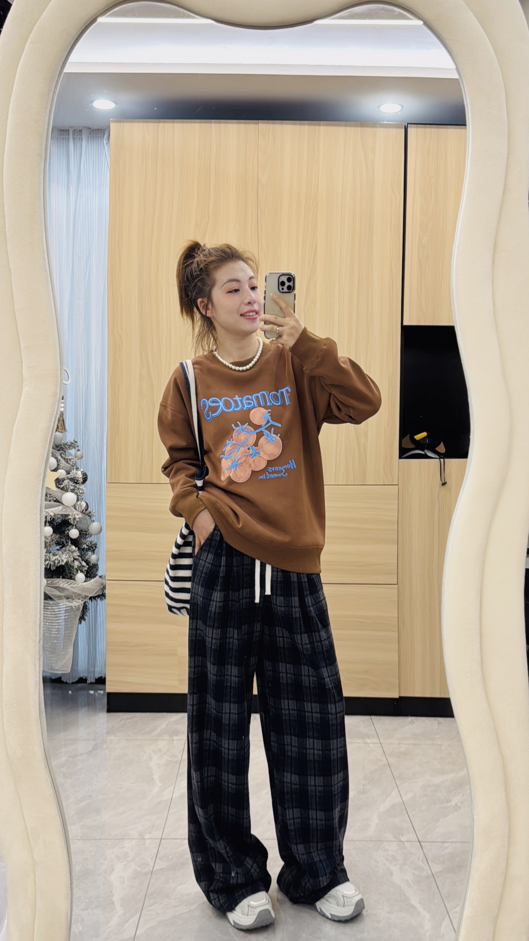 【西红柿】十三行韩系秋冬休闲百搭显瘦减龄印花加绒加厚圆领卫衣