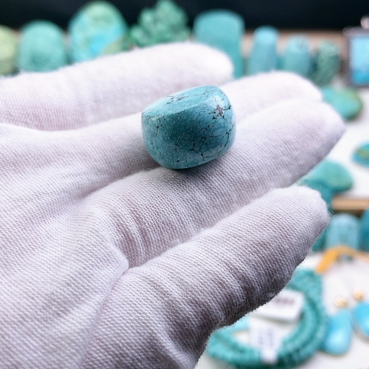 绿松石配饰未镶嵌