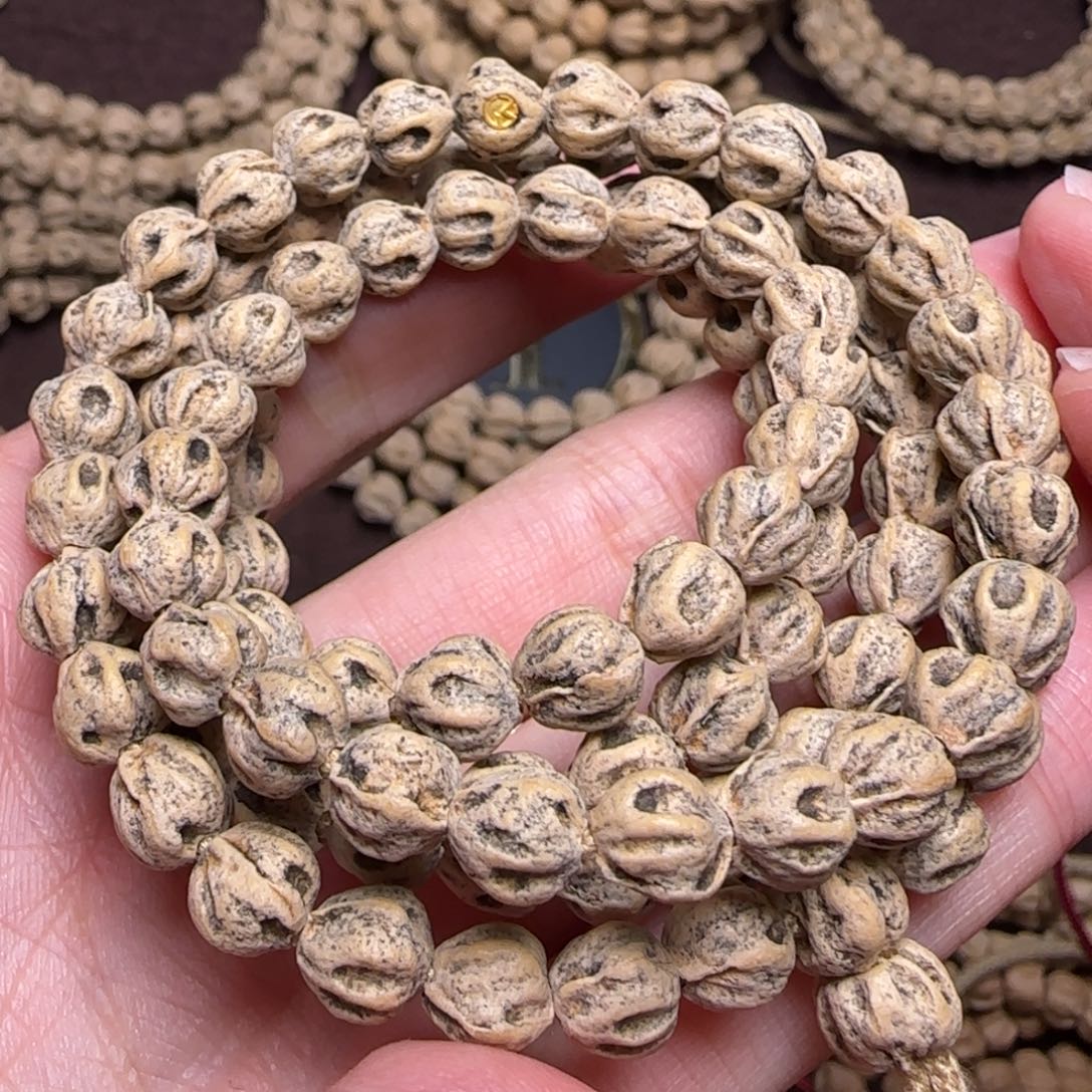 柏香籽/百香籽吊坠姜***?