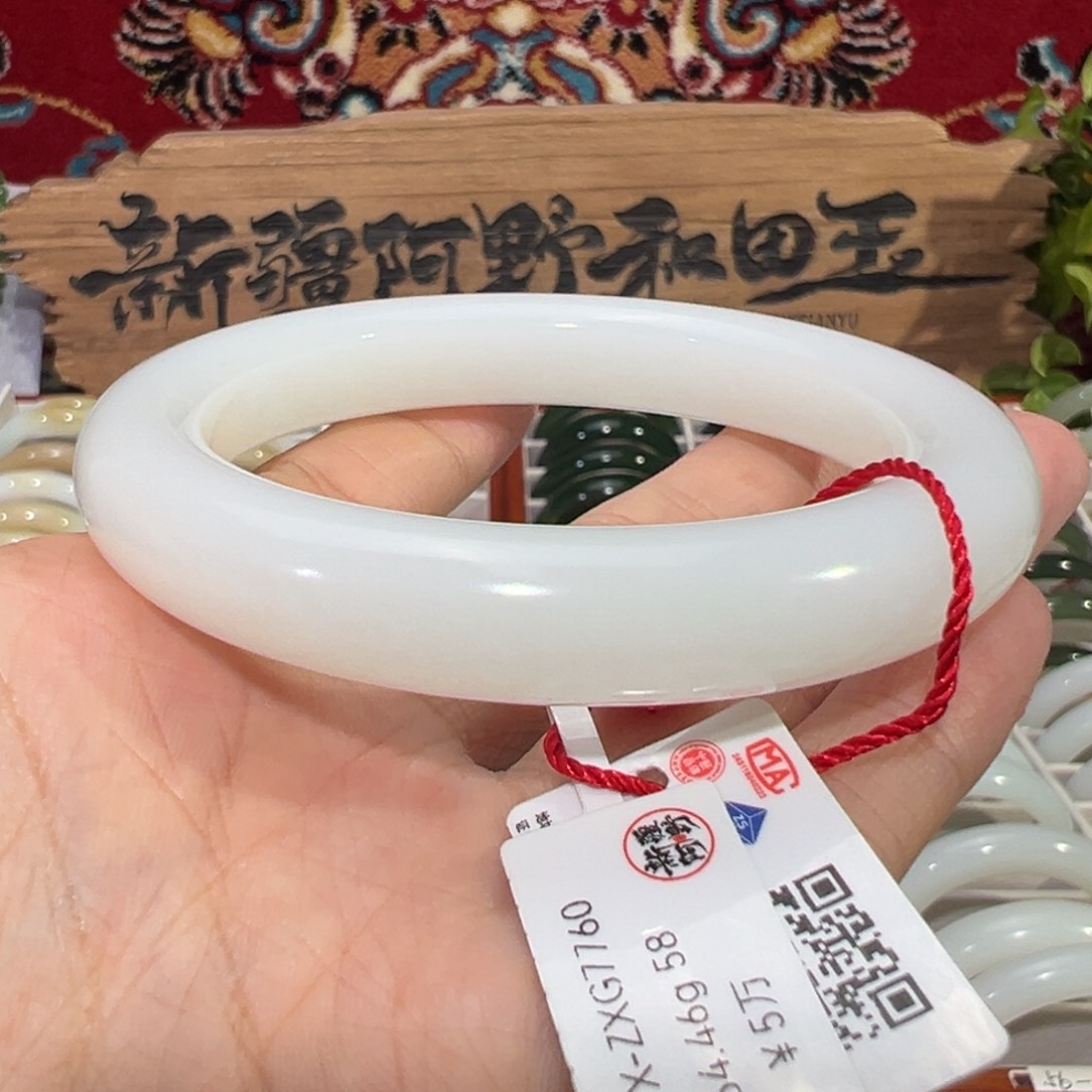 未镶嵌手镯和田玉老坑和田羊脂白玉手镯