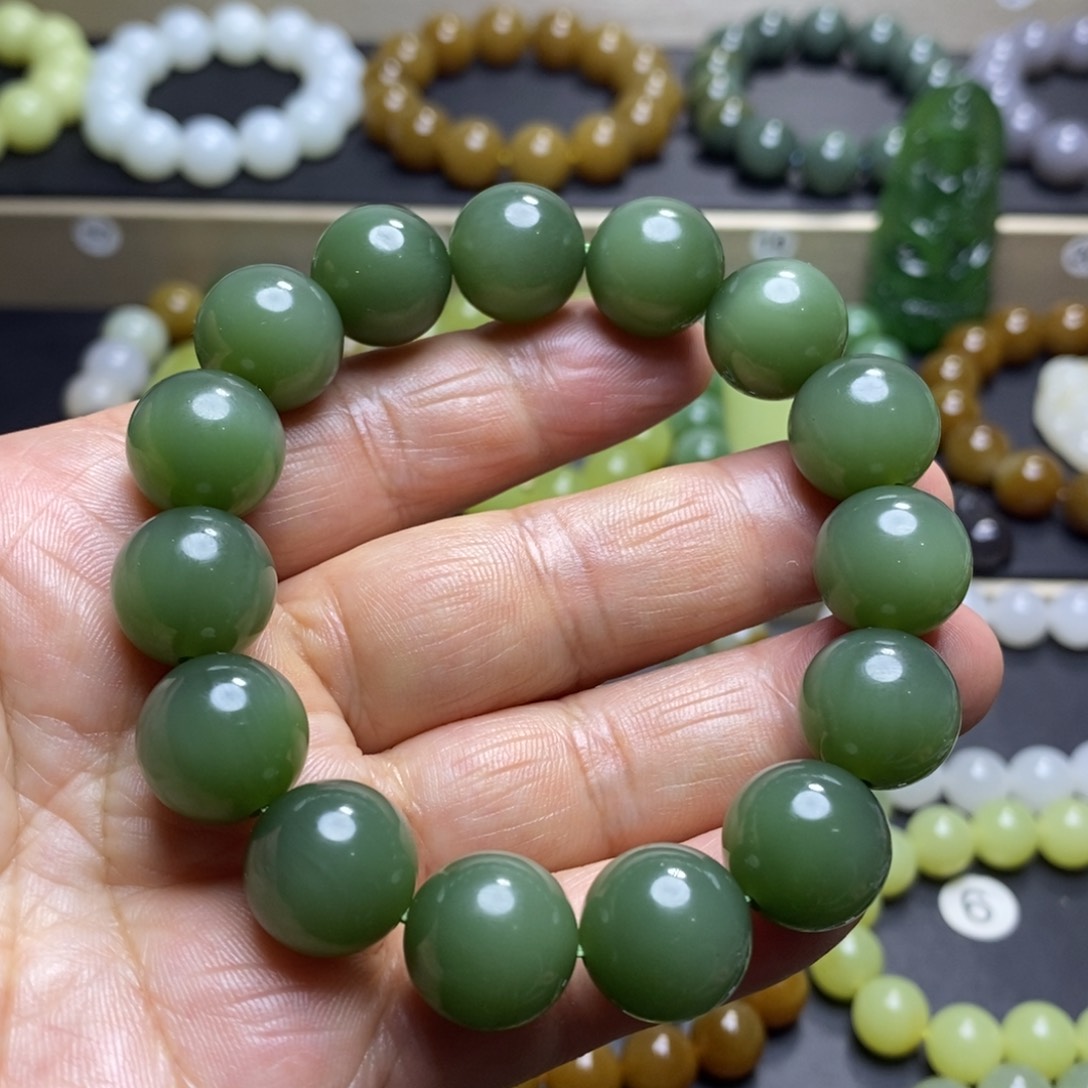 和田玉手串未镶嵌