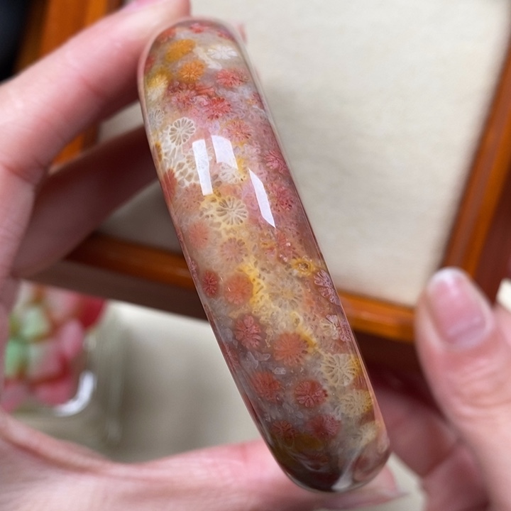 硅化珊瑚（珊瑚玉）手镯未镶嵌60