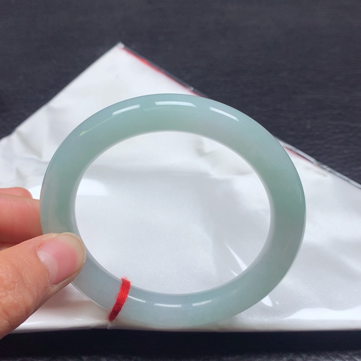 翡翠手镯（圆镯）未镶嵌57➕