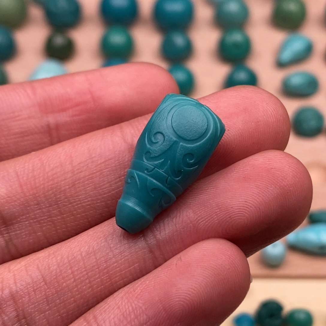 绿松石配饰未镶嵌