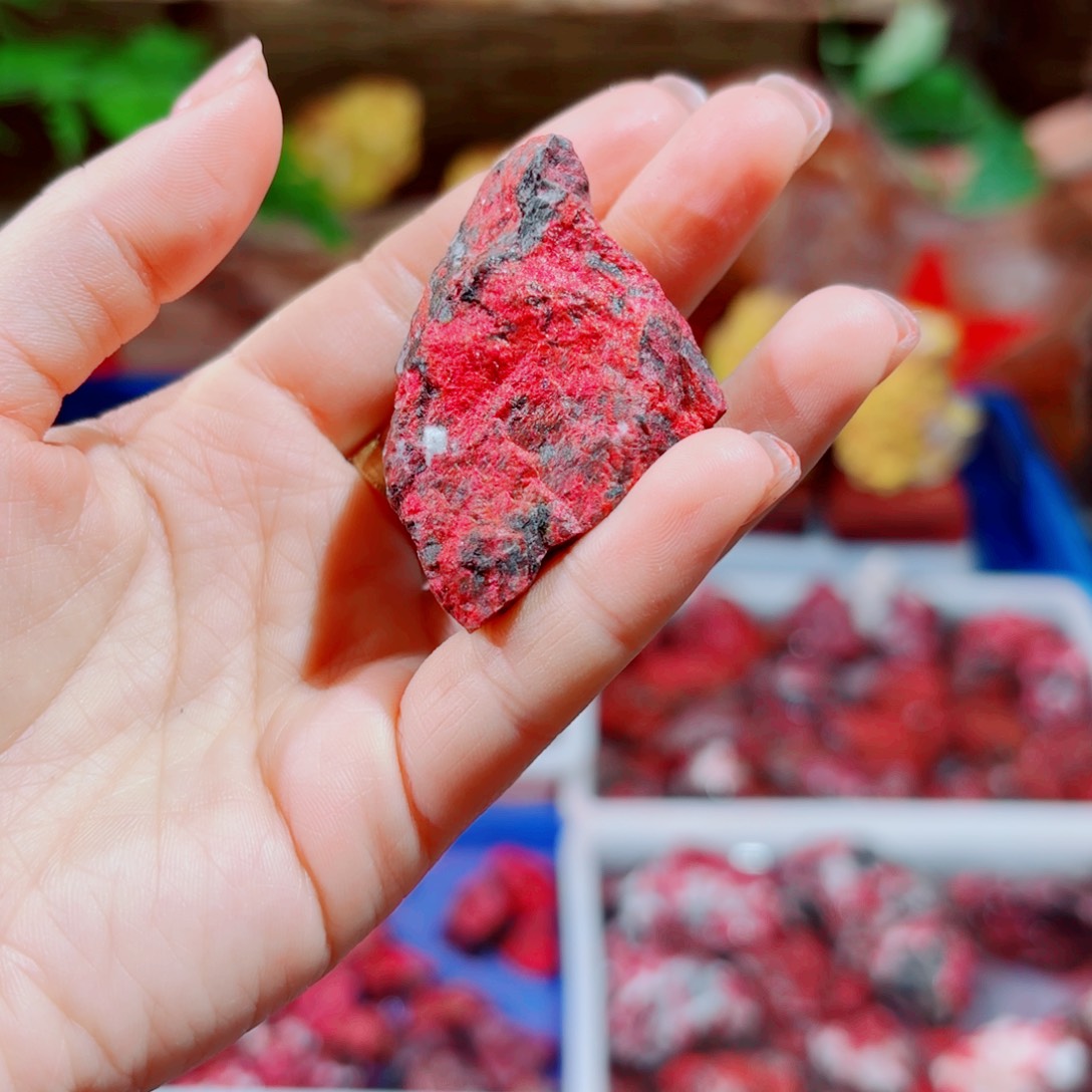 骑***神天然辰砂天然朱砂摆件