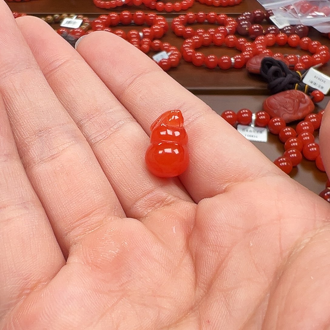 南红玛瑙未镶嵌手链