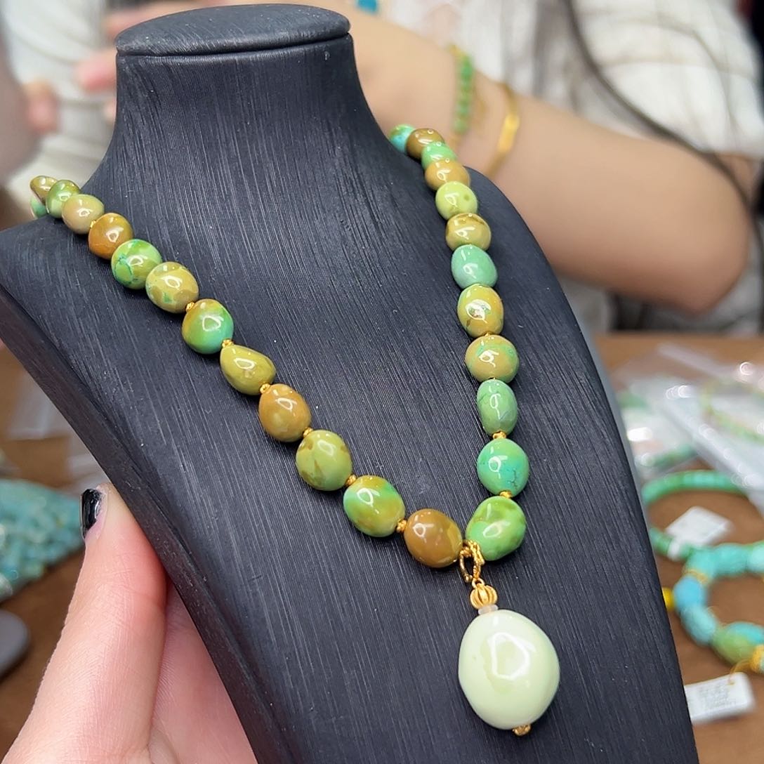 绿松石珠宝奇石18K金镶嵌