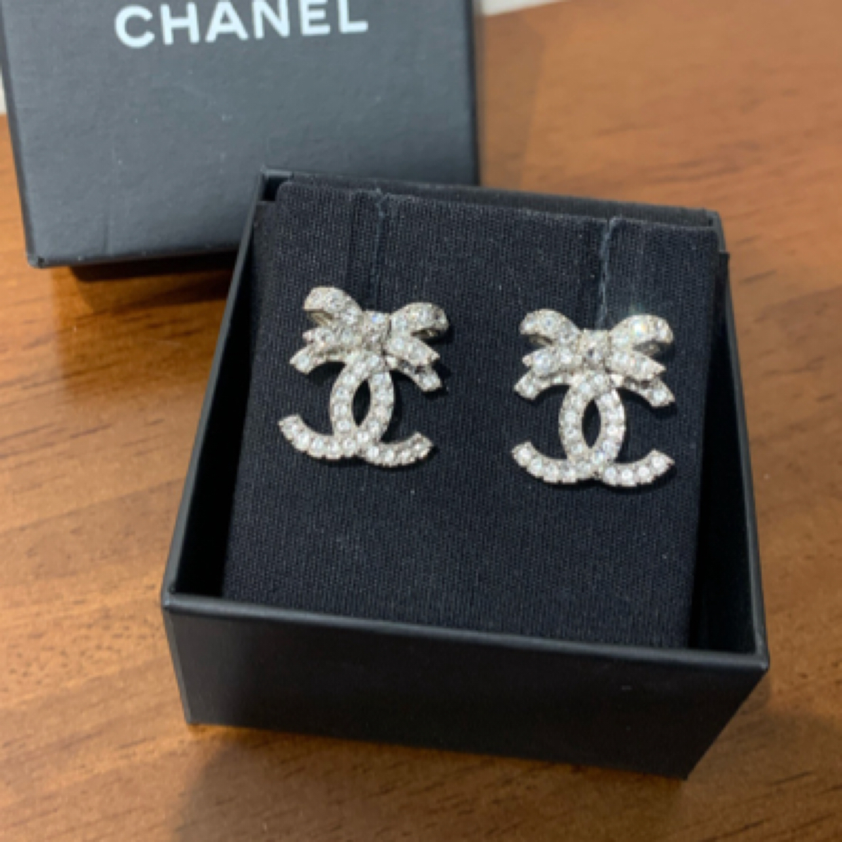 99新 Chanel/香奈儿 24V满钻蝴蝶双C耳钉