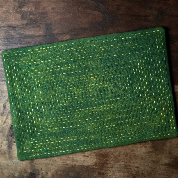 当代 熙熙手作绿柿染密密缝刺子绣茶席20*30cm