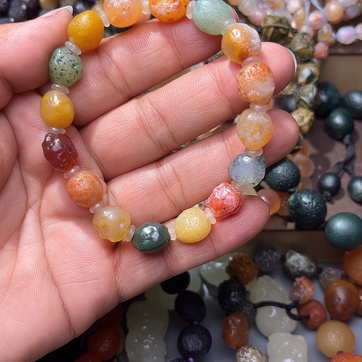 阿拉善彩玛瑙手串